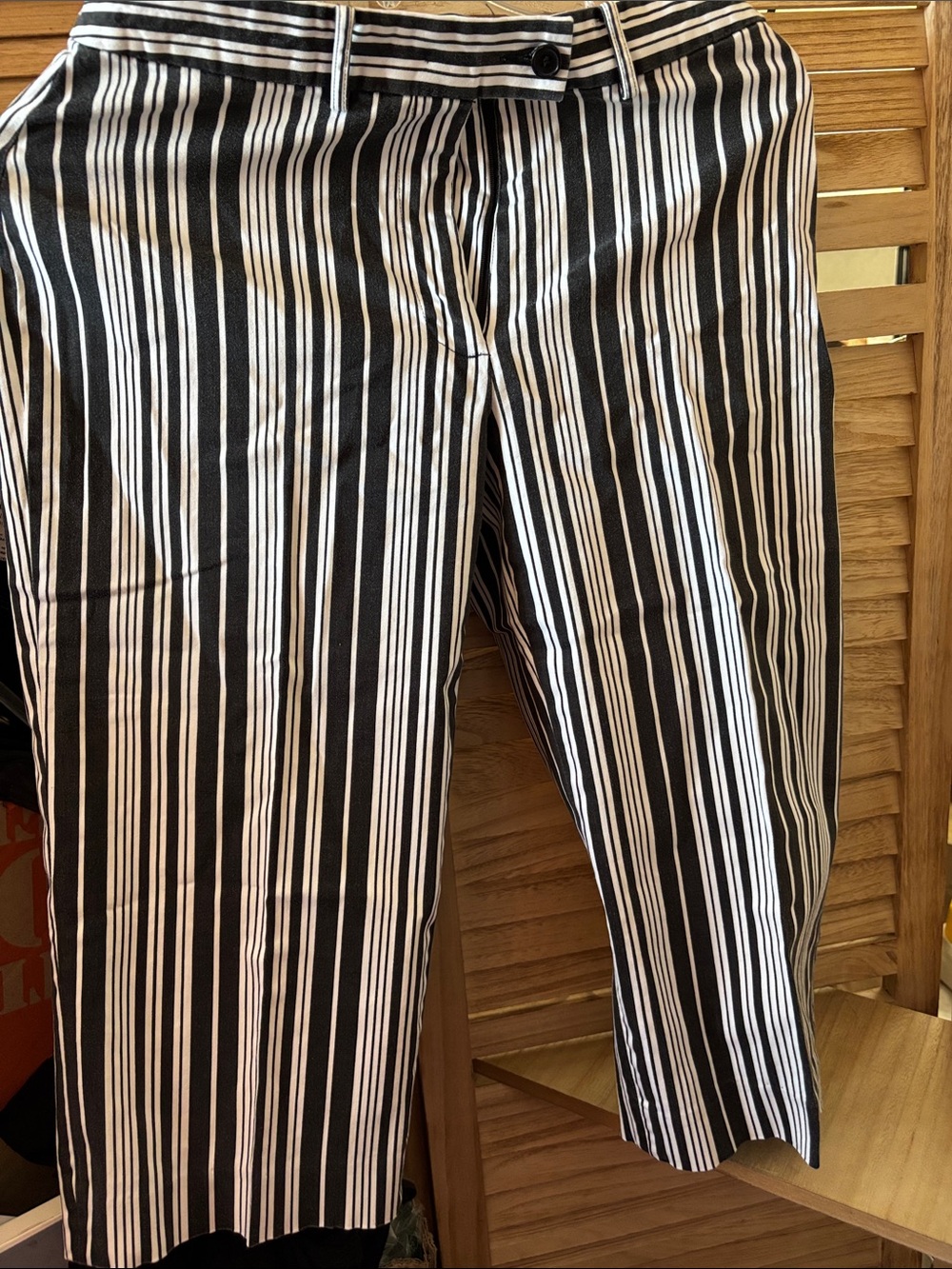 Spenser Jeremy Black and White Vertical Stripe Capris 4
